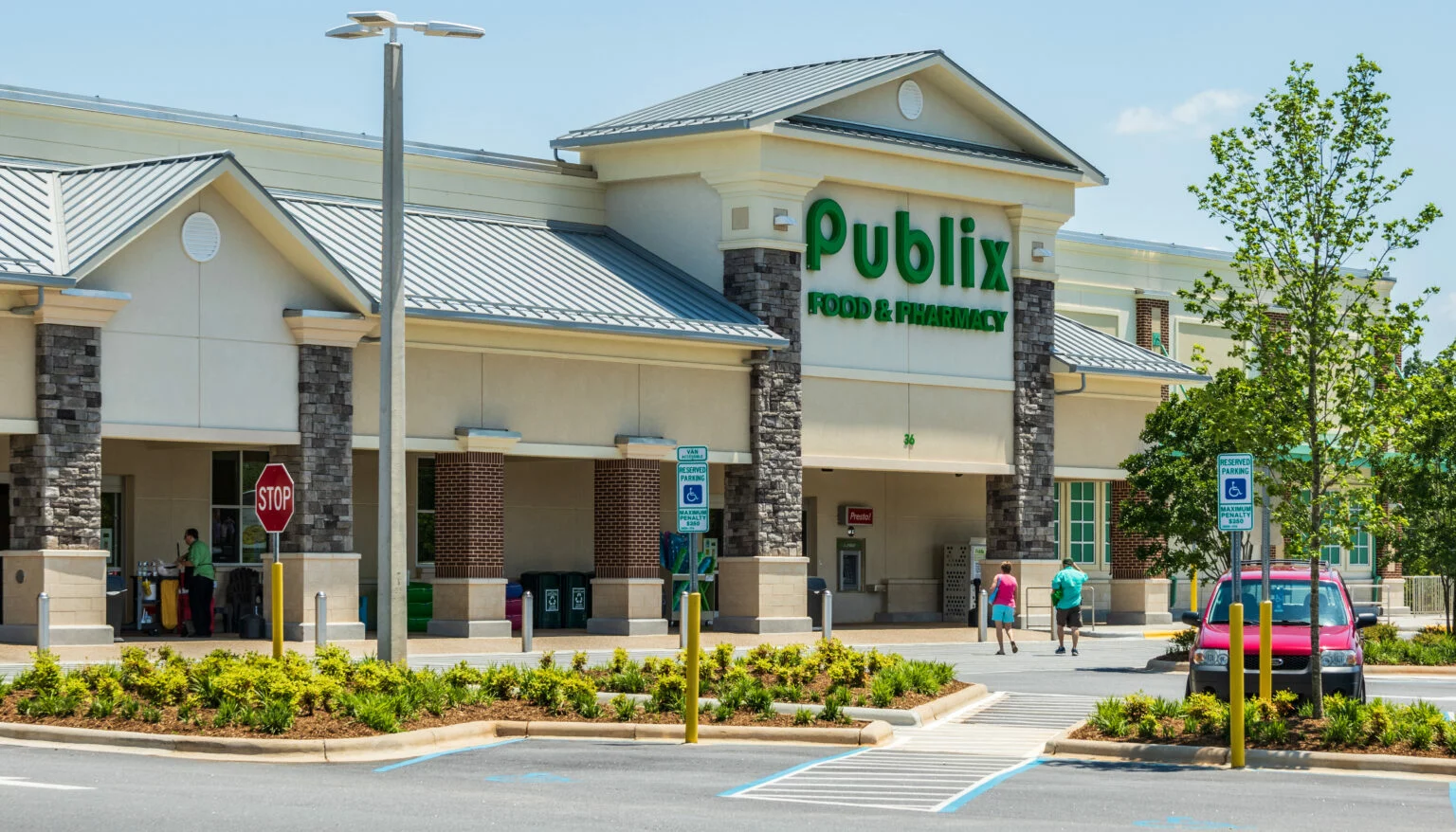 Exterior of a Publix store