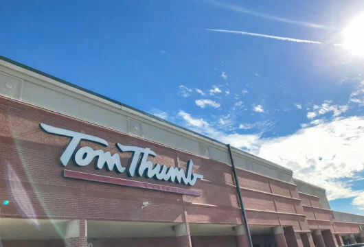 Exterior of a Tom Thumb grocery store