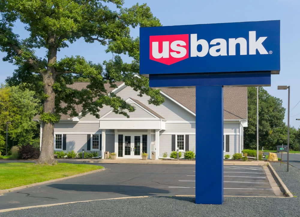 A U.S. Bank sign