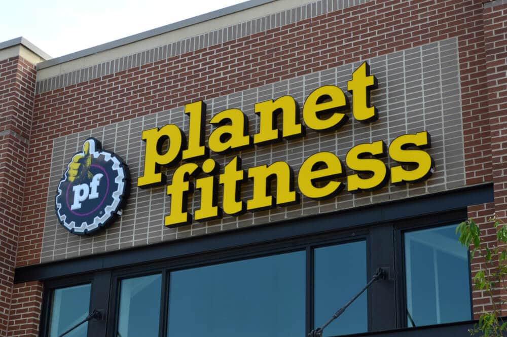 Planet Fitness sign
