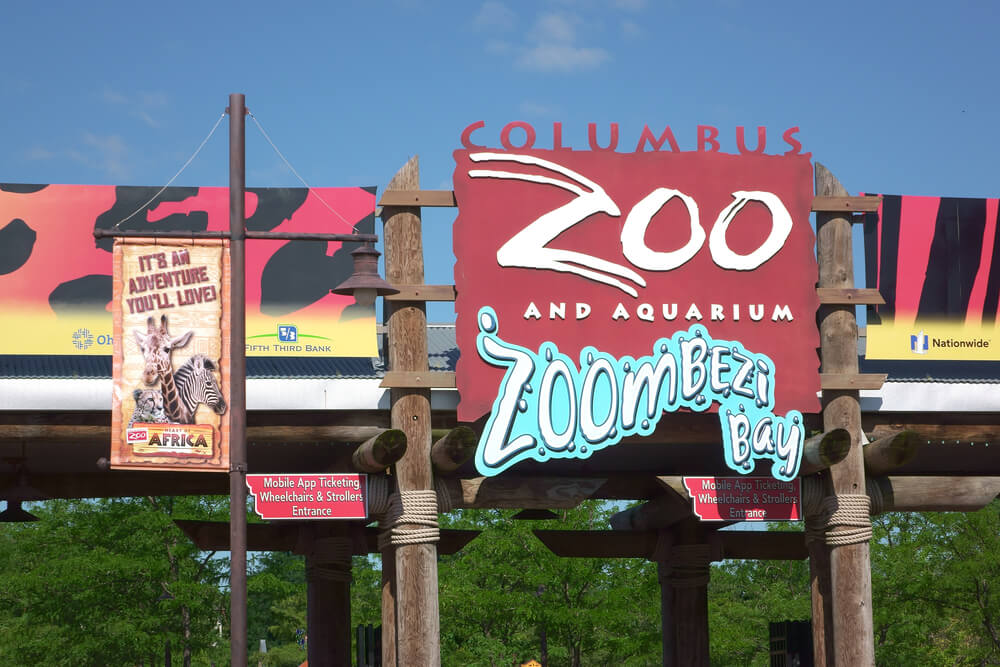 Zoombezi Bay sign outside of the park