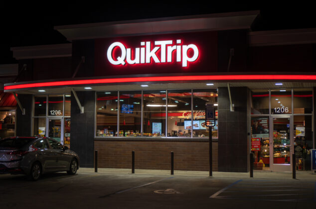 Exterior of a QuikTrip (QT) store that offers cash back