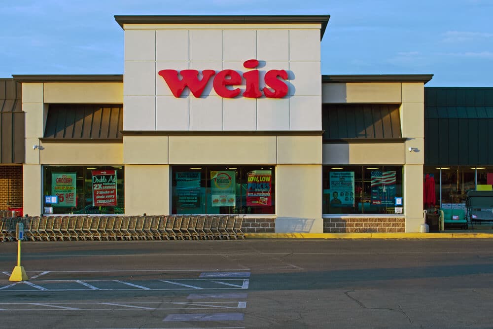 Exterior of a Weis Markets store