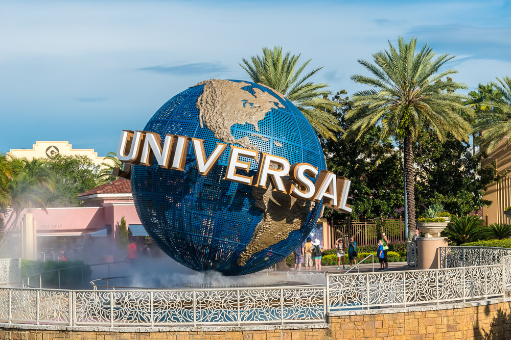 Universal Studios globe at the entrance of the Orlando theme park