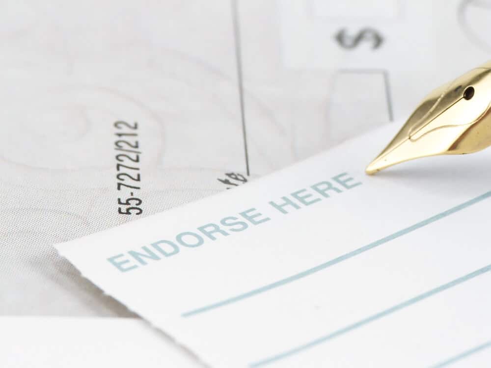 12 Banks That Accept Third-Party Checks: Fees & Requirements ...