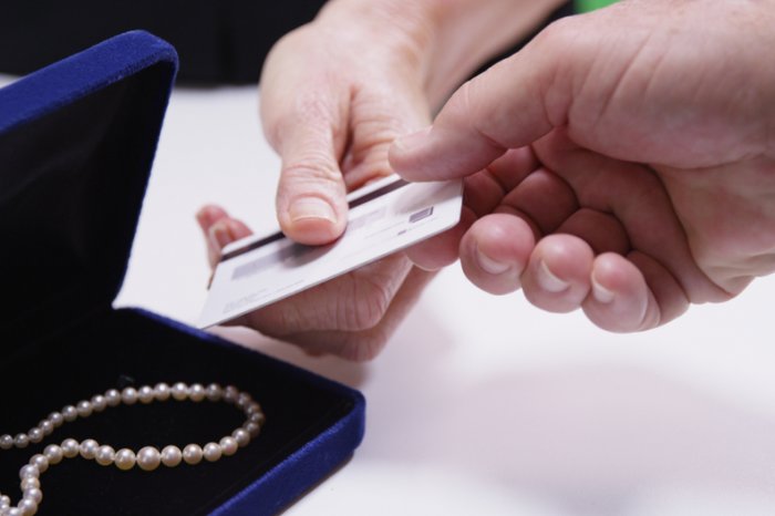 16 Jewelry Stores With Easy Credit Approval (Some for No